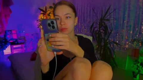 Snapshot of poli__ chatting on November 2025 07:38:01 PM Martha online show from November 2025 07:38:01 PM