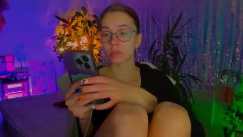 Snapshot of poli__ chatting on November 2025 02:30:02 PM Martha online show from November 2025 02:30:02 PM