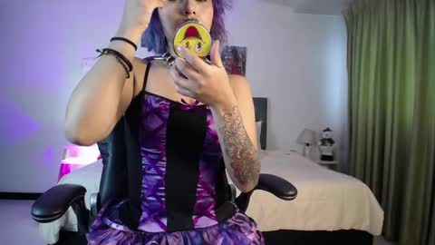 Snapshot of polilla_10_ chatting on December 2024 11:52:02 AM Poli online show from December 2024 11:52:02 AM