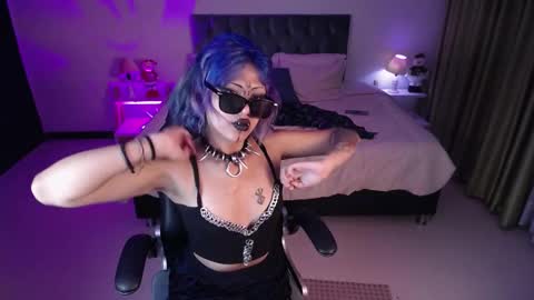 Snapshot of polilla_10_ chatting on December 2024 09:28:02 AM Poli online show from December 2024 09:28:02 AM
