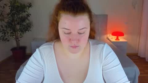 Snapshot of polinasallivan chatting on December 2025 08:37:02 PM Polina online show from December 2025 08:37:02 PM