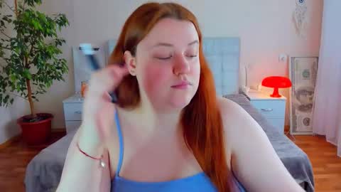 Snapshot of polinasallivan chatting on March 2026 12:12:01 PM Polina online show from March 2026 12:12:01 PM