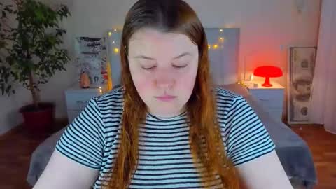 Snapshot of polinasallivan chatting on April 2026 02:25:02 PM Polina online show from April 2026 02:25:02 PM