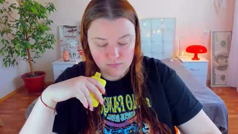 Snapshot of polinasallivan chatting on April 2026 01:12:01 PM Polina online show from April 2026 01:12:01 PM