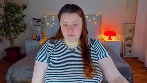 Snapshot of polinasallivan chatting on April 2026 01:22:02 PM Polina online show from April 2026 01:22:02 PM