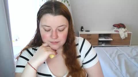 Snapshot of polinasallivan chatting on April 2026 12:10:01 PM Polina online show from April 2026 12:10:01 PM