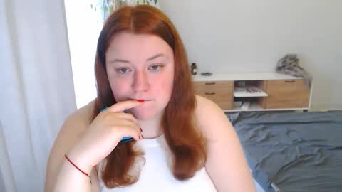 Snapshot of polinasallivan chatting on April 2026 01:01:01 PM Polina online show from April 2026 01:01:01 PM