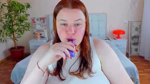 Snapshot of polinasallivan chatting on April 2026 02:33:01 PM Polina online show from April 2026 02:33:01 PM