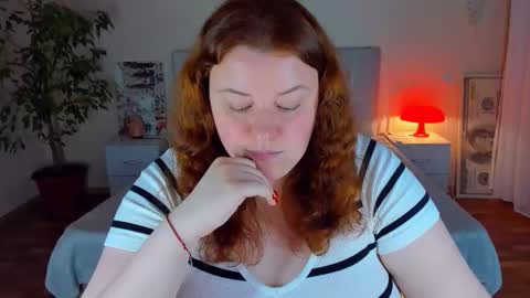 Snapshot of polinasallivan chatting on April 2026 05:52:01 PM Polina online show from April 2026 05:52:01 PM