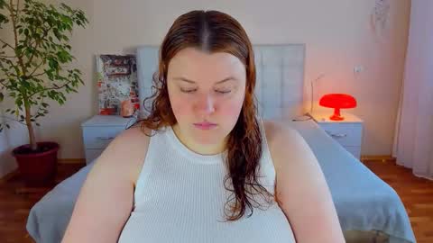 Snapshot of polinasallivan chatting on May 2026 02:44:02 PM Polina online show from May 2026 02:44:02 PM