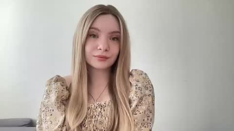 polishangel222 online show from June 2026 09:45:01 AM