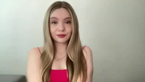 polishangel222 online show from June 2026 11:22:02 AM