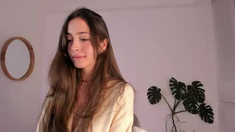 Polly online show from May 2026 12:19:01 AM