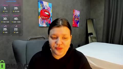 Polly online show from October 2025 01:19:02 AM