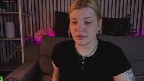 Polly online show from May 2026 01:11:02 AM