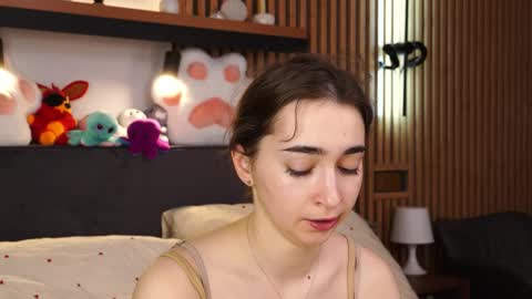 Polly online show from March 2026 07:38:01 AM