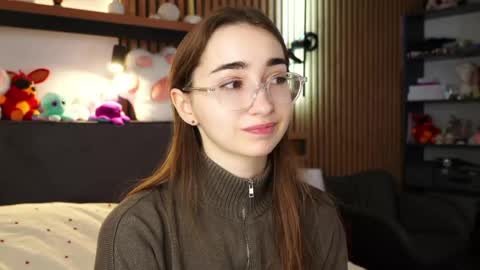Polly online show from March 2026 06:28:02 AM