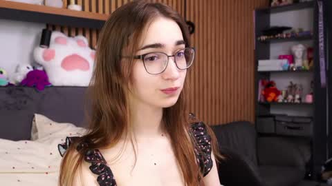 Polly online show from March 2026 12:06:02 PM
