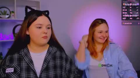 Snapshot of polly_cute1 chatting on March 2026 07:29:01 PM polly_cute1 online show from March 2026 07:29:01 PM