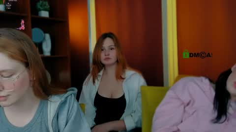 Snapshot of polly_cute1 chatting on April 2026 12:20:02 AM polly_cute1 online show from April 2026 12:20:02 AM