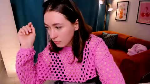 Polly online show from July 2026 04:19:01 AM