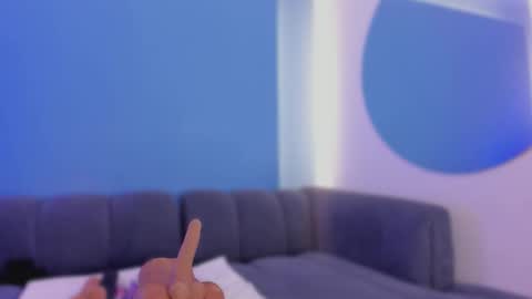 POLLY online show from January 2026 10:18:01 AM