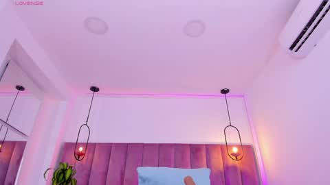 POLLY online show from June 2026 11:01:02 AM
