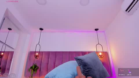 POLLY online show from June 2026 10:32:02 AM