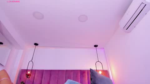 POLLY online show from June 2026 10:39:01 AM