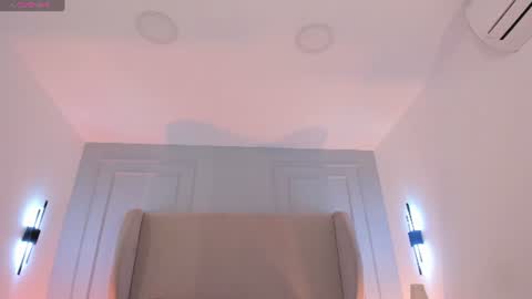 POLLY online show from July 2026 08:14:01 PM