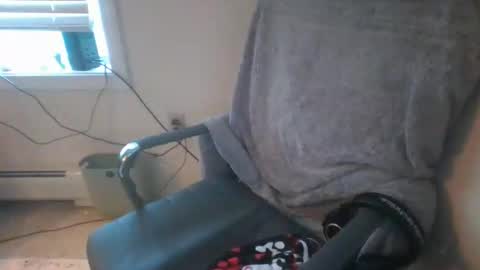 Snapshot of porcelain_tears01 chatting on January 2025 12:31:02 PM porcelain_tears01 online show from January 2025 12:31:02 PM