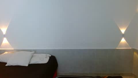 porcelainlux online show from November 2025 03:45:02 AM