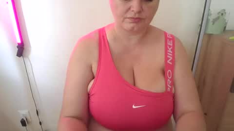 MelissOfficial online show from July 2026 07:00:02 AM