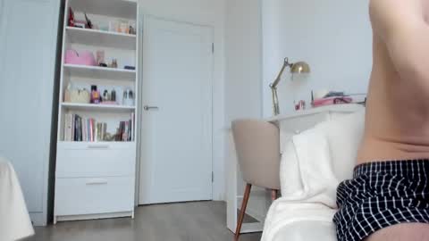 Snapshot of pornra chatting on December 2025 12:14:02 PM Bella online show from December 2025 12:14:02 PM