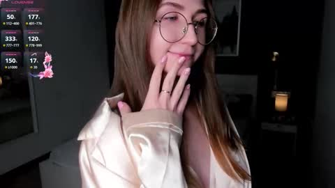 Elizabeth online show from November 2025 07:24:02 PM