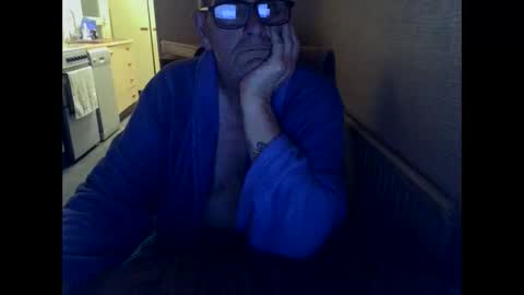 poshman65 online show from May 2026 10:37:01 PM