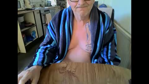 poshman65 online show from June 2026 08:31:02 AM