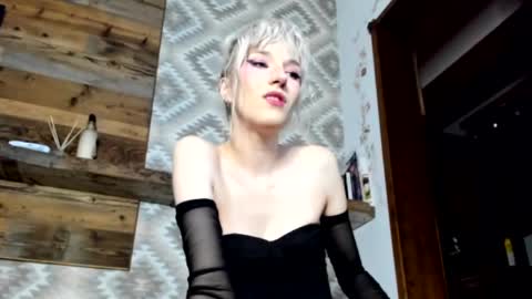 Snapshot of positivevibess chatting on February 2025 09:42:01 PM positivevibess online show from February 2025 09:42:01 PM