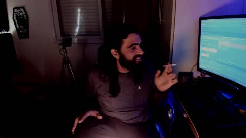 Ravena Rozz online show from May 2026 10:32:02 AM