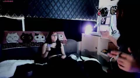Ravena Rozz online show from July 2026 06:47:02 AM