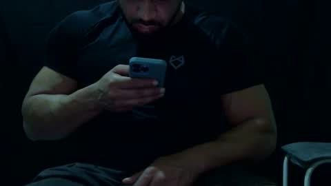 Snapshot of powerdmuscle chatting on April 2026 11:27:01 PM powerdmuscle online show from April 2026 11:27:01 PM