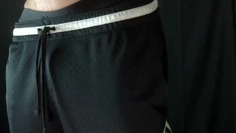 Snapshot of powerdmuscle chatting on May 2026 11:36:01 PM powerdmuscle online show from May 2026 11:36:01 PM