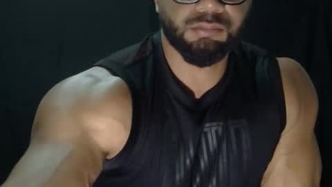 Snapshot of powerdmuscle chatting on May 2026 10:05:02 PM powerdmuscle online show from May 2026 10:05:02 PM