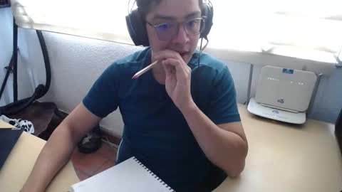 Snapshot of powerfulzeus2 chatting on September 2025 05:36:01 PM powerfulzeus2 online show from September 2025 05:36:01 PM