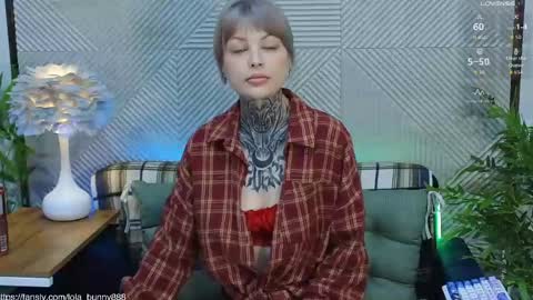 Lola online show from April 2026 04:57:02 AM