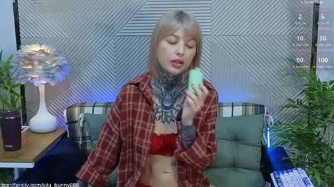 Lola online show from May 2026 04:41:01 AM