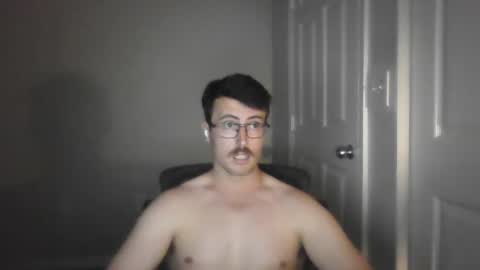 Snapshot of pphoto_95 chatting on September 2025 04:45:02 AM Redd online show from September 2025 04:45:02 AM