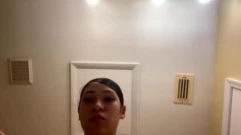 Snapshot of pr3ttynperla chatting on September 2025 01:10:01 AM pr3ttynperla online show from September 2025 01:10:01 AM