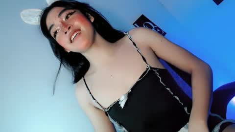 precious_laura18 online show from June 2026 08:10:02 PM