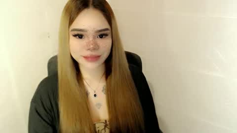 MAXXINE online show from March 2026 02:48:01 AM